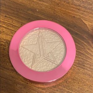 Jeffree Star Supreme Frost in Snow Globe